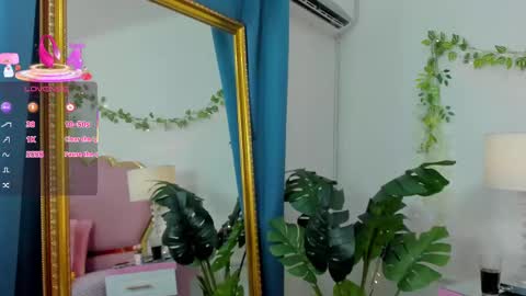 Snapshot of nahiarareina chatting on September 16, 1:41 pm NahiaraReina online show from September 16, 1:41 pm