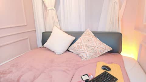 Snapshot of nahomi_key_ chatting on October 14, 7:49 pm Nahomi online show from October 14, 7:49 pm