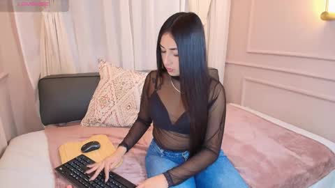 Nahomi online show from November 7, 8:36 pm