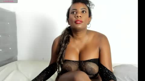 Nahomi Whesley online show from June 10, 4:27 pm