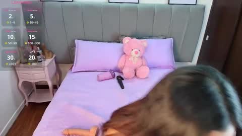 Naia online show from September 16, 7:55 pm