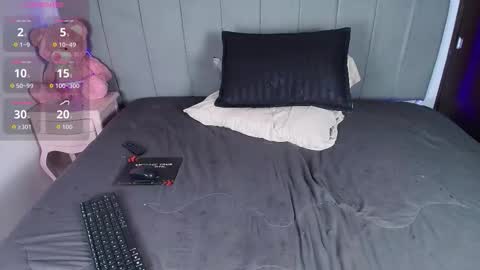 Naia online show from September 27, 8:49 pm