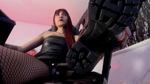 Naila online show from February 25, 2:48 pm