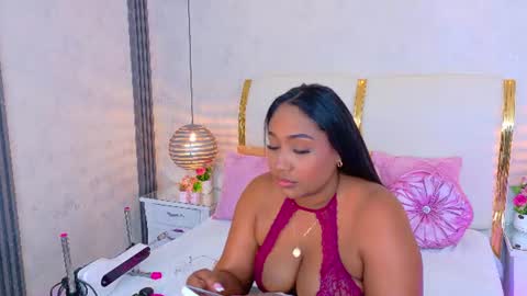 NaiomiCampbell online show from July 27, 2:14 pm