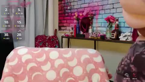 Luna online show from February 10, 7:50 pm