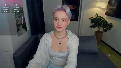 Snapshot of nakishacroshaw chatting on October 1, 11:26 am Kate online show from October 1, 11:26 am