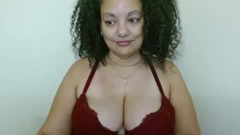 Snapshot of nala_thickk chatting on February 5, 1:00 pm Nala Thickk online show from February 5, 1:00 pm