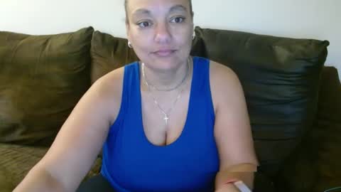 Snapshot of nala_thickk chatting on February 4, 2:10 pm Nala Thickk online show from February 4, 2:10 pm