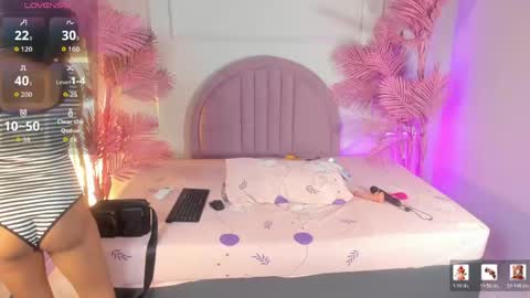 nalapalmer online show from June 2, 7:48 pm