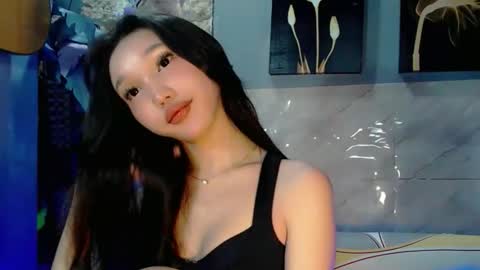 Nami online show from June 5, 1:28 pm