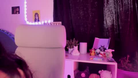 Snapshot of nami_white chatting on October 8, 10:14 pm nami_white online show from October 8, 10:14 pm