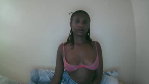 nana2095 online show from June 12, 7:38 am