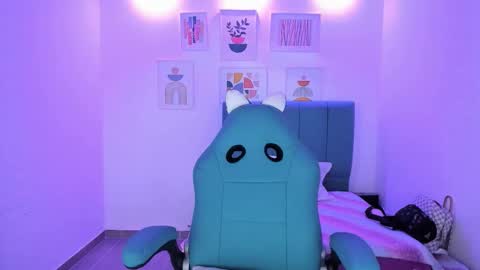 Snapshot of nanami_owo chatting on October 4, 3:12 am nanami_owo online show from October 4, 3:12 am