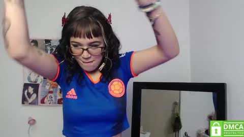 Snapshot of nanamii_04 chatting on September 30, 12:38 am nanamii_04 online show from September 30, 12:38 am