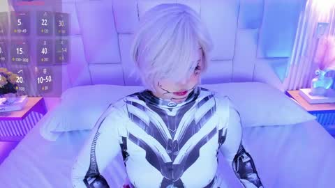 NanaOsaky online show from April 10, 12:11 pm