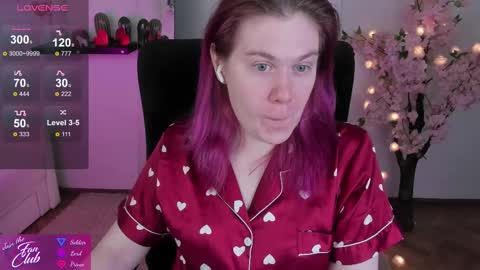 Snapshot of nancy_sun_ chatting on February 13, 12:43 pm Nancy online show from February 13, 12:43 pm