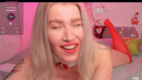 Snapshot of nancyfancyyy chatting on December 23, 6:44 am Follow my page on peach online show from December 23, 6:44 am
