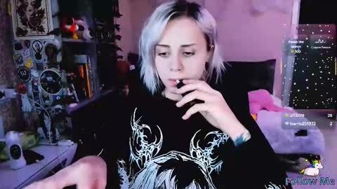 Monday-Friday 12-4 AM and 6-9 AM New York time online show from November 12, 8:40 pm