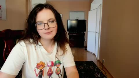 naomi_di online show from June 12, 9:39 am