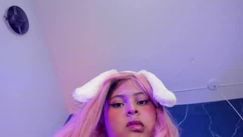 naomi_velour online show from May 30, 7:32 pm