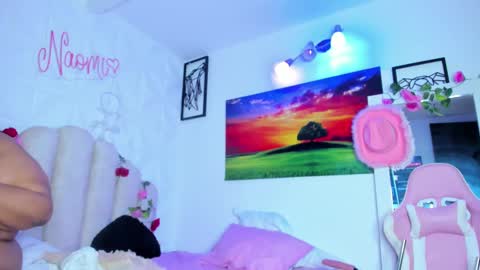 Snapshot of naomiasha_ chatting on January 22, 6:31 pm    online show from January 22, 6:31 pm