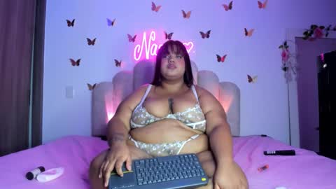 Snapshot of naomiasha_ chatting on October 14, 2:36 am    online show from October 14, 2:36 am