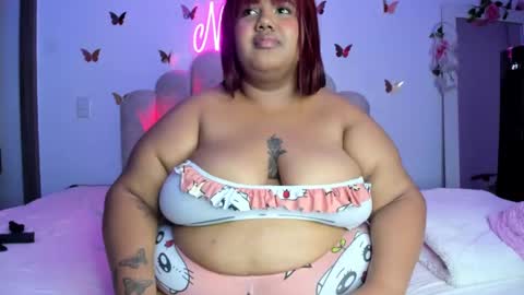Snapshot of naomiasha_ chatting on October 25, 1:46 am    online show from October 25, 1:46 am