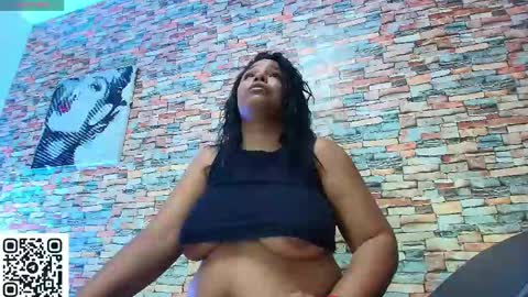 Naomi Campbel online show from May 9, 8:44 pm