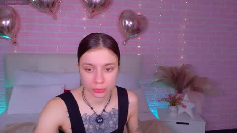 Naomi online show from November 26, 5:19 am