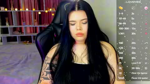 Naomi online show from June 9, 8:03 am