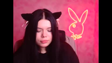 Naomi online show from November 25, 6:59 am