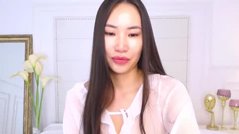 Snapshot of naomiyuu chatting on January 18, 2:25 am Naomi online show from January 18, 2:25 am
