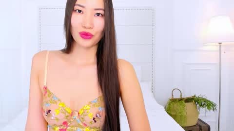 Snapshot of naomiyuu chatting on September 21, 2:32 am Naomi online show from September 21, 2:32 am