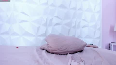 Snapshot of naomy_gyal chatting on September 22, 9:57 pm I am Naomy online show from September 22, 9:57 pm