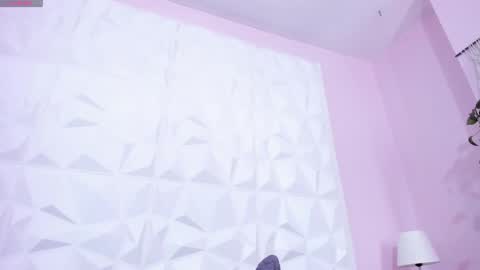 Snapshot of naomy_gyal chatting on September 21, 9:46 pm I am Naomy online show from September 21, 9:46 pm