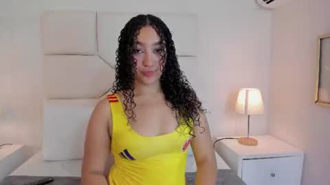 naomycambels online show from July 7, 7:05 pm