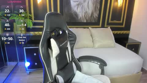 Snapshot of nare_celebi chatting on October 18, 7:59 pm N A R E online show from October 18, 7:59 pm