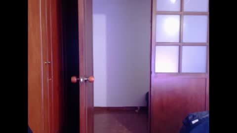 Nasly Cute online show from January 7, 12:36 am