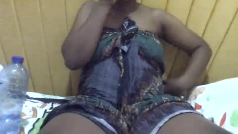 Sweet Ella online show from July 10, 3:40 am