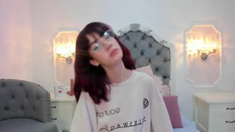 Snapshot of nastya_fantasy chatting on February 25, 11:10 am Nastya online show from February 25, 11:10 am