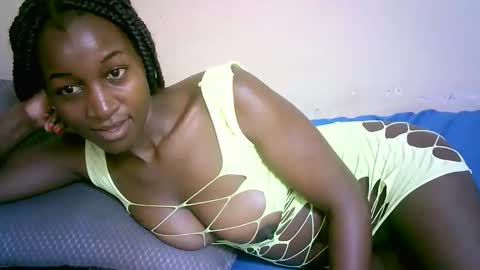 Marie online show from October 28, 9:04 am