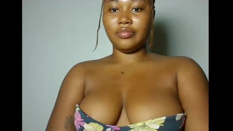 Zanele online show from June 2, 11:06 pm