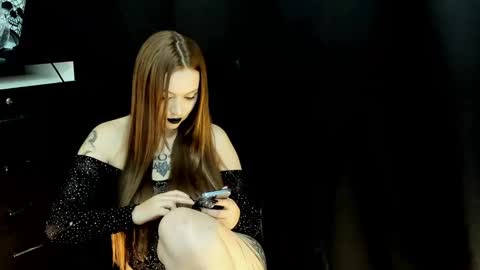 Snapshot of nastykatty_ chatting on December 18, 10:35 pm nastykatty_ online show from December 18, 10:35 pm