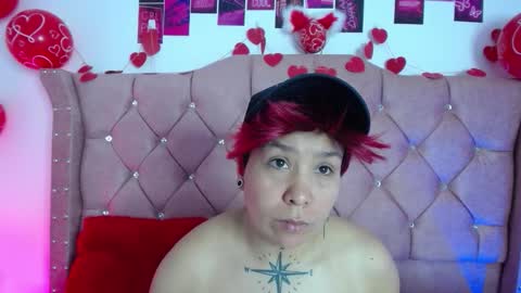 nat_evans8 online show from February 20, 3:49 am