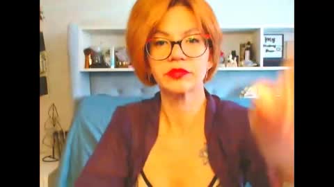 Snapshot of natali3855 chatting on September 28, 6:09 am Natali online show from September 28, 6:09 am