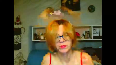 Snapshot of natali3855 chatting on October 1, 4:28 am Natali online show from October 1, 4:28 am