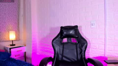 Natalia Kiss online show from June 9, 9:47 pm
