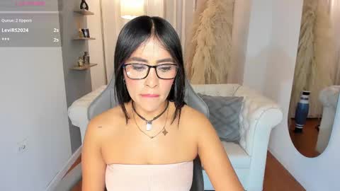 Snapshot of natalia_leon8 chatting on September 11, 4:24 am Natalia Leon online show from September 11, 4:24 am