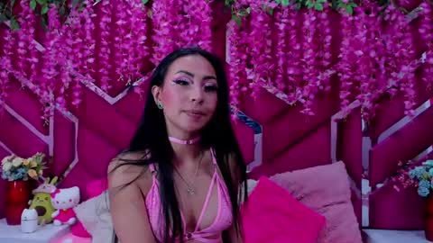 Snapshot of natalia_pinkk chatting on February 6, 3:06 am natalia pinkk online show from February 6, 3:06 am