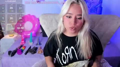 Nataliua Henao online show from June 14, 2:57 am